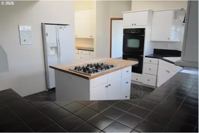 29820 Mary St, Gold Beach, OR 97444 - Photo 4