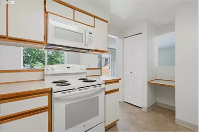 4768 W Powell Blvd #122, Gresham, OR 97030 - Photo 8