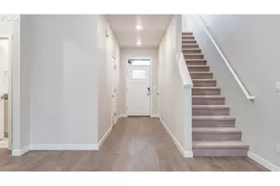 9463 SE Crystal Rose St, Happy Valley, OR 97086 - Photo 2