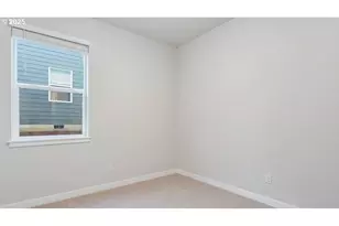 9463 SE Crystal Rose St, Happy Valley, OR 97086 - Photo 4