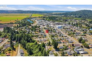 715 E 1st St, Coquille, OR 97423 - Photo 40
