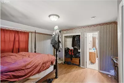 715 E 1st St, Coquille, OR 97423 - Photo 22