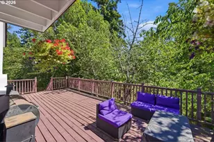 715 E 1st St, Coquille, OR 97423 - Photo 28