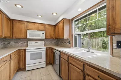 1365 Quaker St, Eugene, OR 97402 - Photo 14