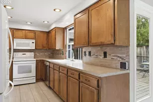 1365 Quaker St, Eugene, OR 97402 - Photo 12