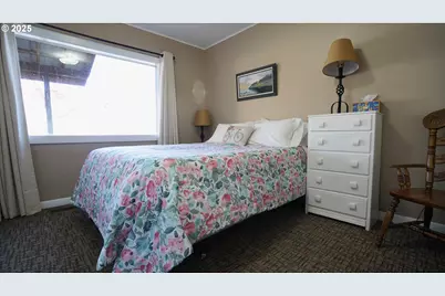 145 E Franklin Ave, Dayville, OR 97825 - Photo 16