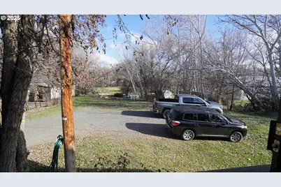 145 E Franklin Ave, Dayville, OR 97825 - Photo 30