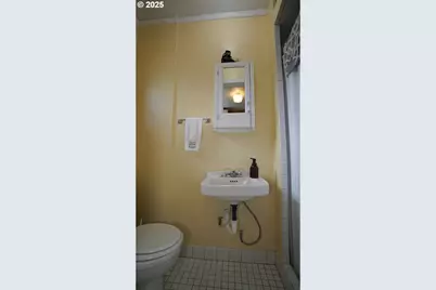 145 E Franklin Ave, Dayville, OR 97825 - Photo 8