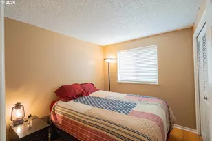 5209 G St, Springfield, OR 97478 - Photo 14