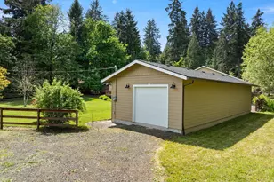 31050 SW Riverwood Dr, West Linn, OR 97068 - Photo 36