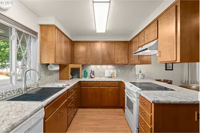 2210 NE 156th Ave, Portland, OR 97230 - Photo 4