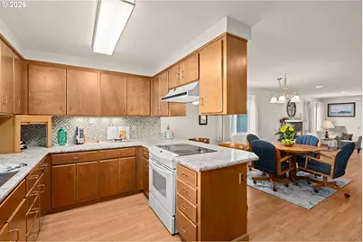 2210 NE 156th Ave, Portland, OR 97230 - Photo 6