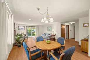 2210 NE 156th Ave, Portland, OR 97230 - Photo 8