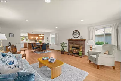 2210 NE 156th Ave, Portland, OR 97230 - Photo 12