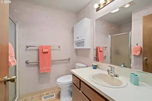 2210 NE 156th Ave, Portland, OR 97230 - Photo 16