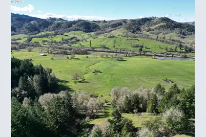 221 Foster Ln, Roseburg, OR 97470 - Photo 40