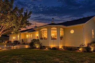 221 Foster Ln, Roseburg, OR 97470 - Photo 4