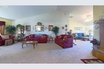 221 Foster Ln, Roseburg, OR 97470 - Photo 8