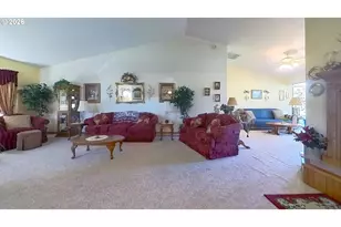 221 Foster Ln, Roseburg, OR 97470 - Photo 8