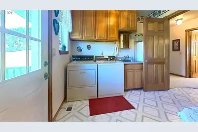 221 Foster Ln, Roseburg, OR 97470 - Photo 30
