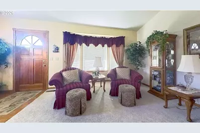 221 Foster Ln, Roseburg, OR 97470 - Photo 6