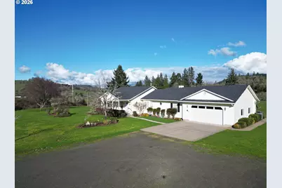 221 Foster Ln, Roseburg, OR 97470 - Photo 2