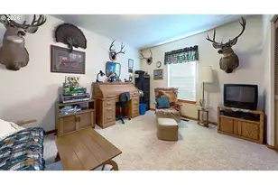 221 Foster Ln, Roseburg, OR 97470 - Photo 28