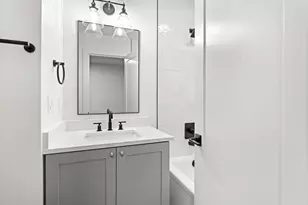 11080 SW 61st Ave, Portland, OR 97219 - Photo 10