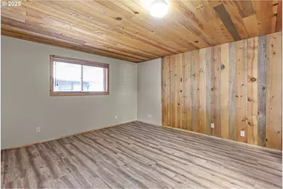 691 SE Jetty Ave, Lincoln City, OR 97367 - Photo 12