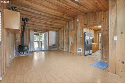 691 SE Jetty Ave, Lincoln City, OR 97367 - Photo 4