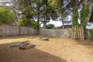 691 SE Jetty Ave, Lincoln City, OR 97367 - Photo 26