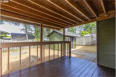 691 SE Jetty Ave, Lincoln City, OR 97367 - Photo 22