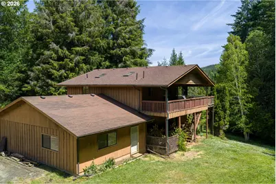 99104 Lone Pine Ln, Myrtle Point, OR 97458 - Photo 14