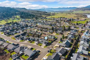 303 Ashwood St, Sutherlin, OR 97479 - Photo 46