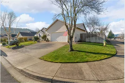 303 Ashwood St, Sutherlin, OR 97479 - Photo 6