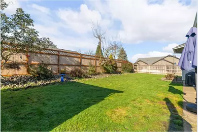 303 Ashwood St, Sutherlin, OR 97479 - Photo 14