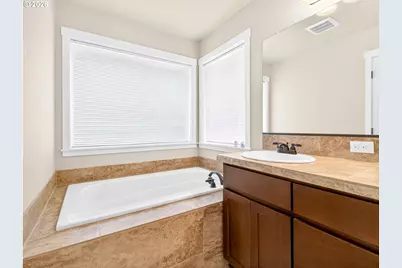 2635 Larkins Ln, Forest Grove, OR 97116 - Photo 20