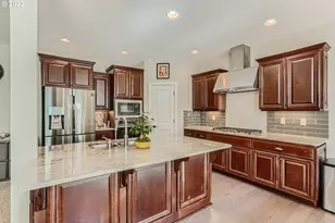 7890 NW Crossvine St, Portland, OR 97229 - Photo 8