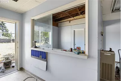 940 Greenwood St, Junction City, OR 97448 - Photo 10