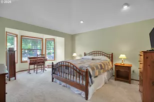 6401 SW Dolph Dr, Portland, OR 97219 - Photo 30