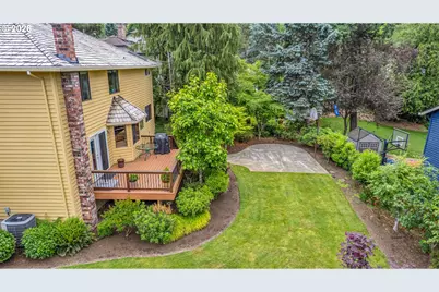6401 SW Dolph Dr, Portland, OR 97219 - Photo 44