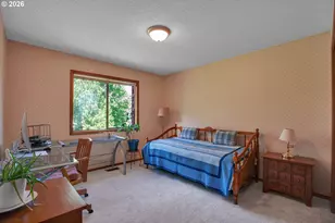 6401 SW Dolph Dr, Portland, OR 97219 - Photo 40