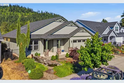 2301 Robbins Way, Lebanon, OR 97355 - Photo 2