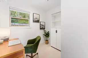 859 SW Broadway Dr, Portland, OR 97201 - Photo 10