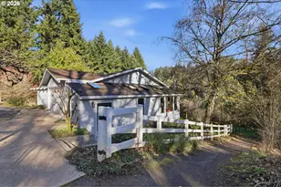 20485 SW Chapman Rd, Sherwood, OR 97140 - Photo 4