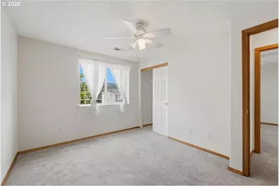 7861 SE Springwater Dr, Portland, OR 97206 - Photo 34