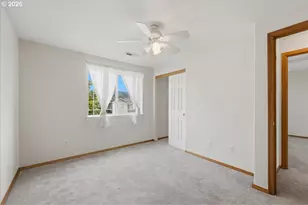 7861 SE Springwater Dr, Portland, OR 97206 - Photo 34