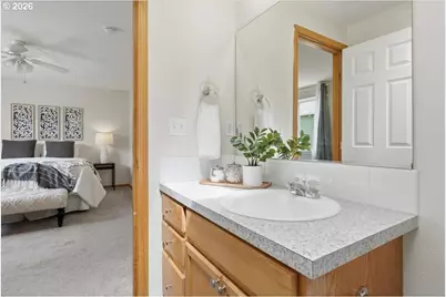 7861 SE Springwater Dr, Portland, OR 97206 - Photo 28