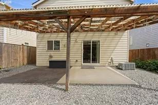 7861 SE Springwater Dr, Portland, OR 97206 - Photo 20