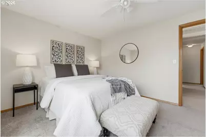 7861 SE Springwater Dr, Portland, OR 97206 - Photo 24